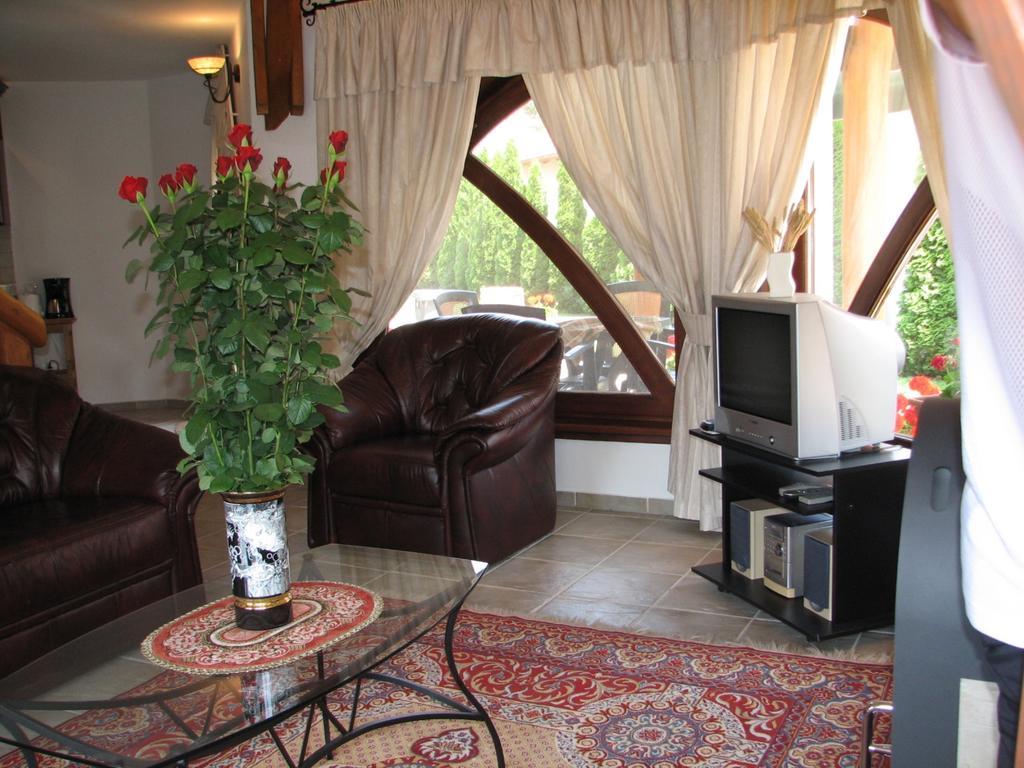 Hajdu Apartman 1. Hajdúszoboszló Δωμάτιο φωτογραφία